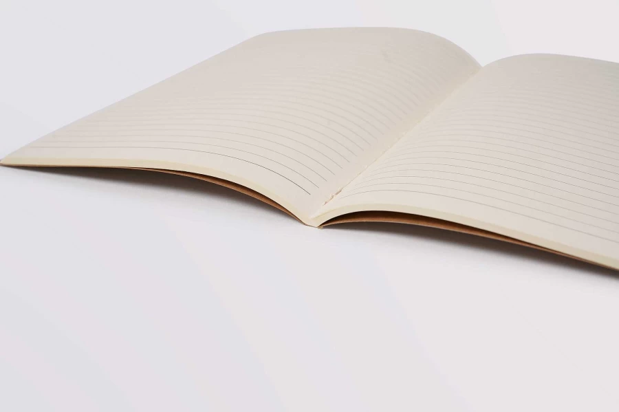 HOLZRICHTER Women's Notebook No.1-1 - Premium Lined Journal for Women
