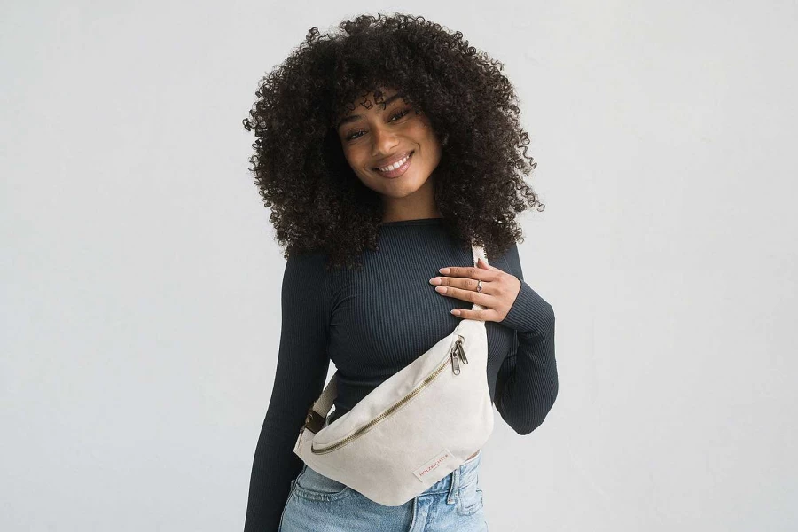 HOLZRICHTER Women's Leather Bum Bag No 3-2 (L) - Stylish Crossbody Waist Pack for Women