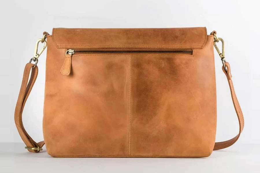 HOLZRICHTER Women's Leather Shoulder Bag No.1-3 (Large) - Stylish Crossbody Purse for Women