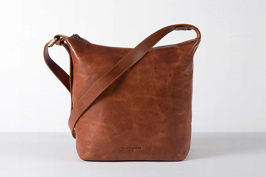 HOLZRICHTER Women's Hobo Shoulder Bag No 2-1 with Matching Wallet No 8-1 - Stylish Leather Crossbody Purse for Women